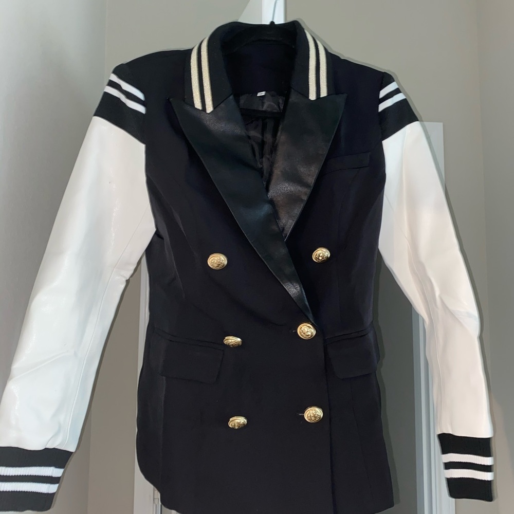 VERY STYLISH BLAZER JACKET